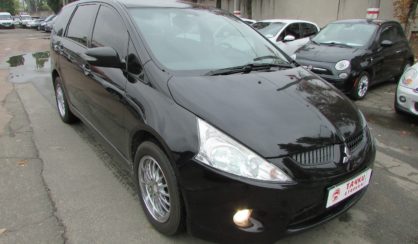 Mitsubishi Grandis 2008