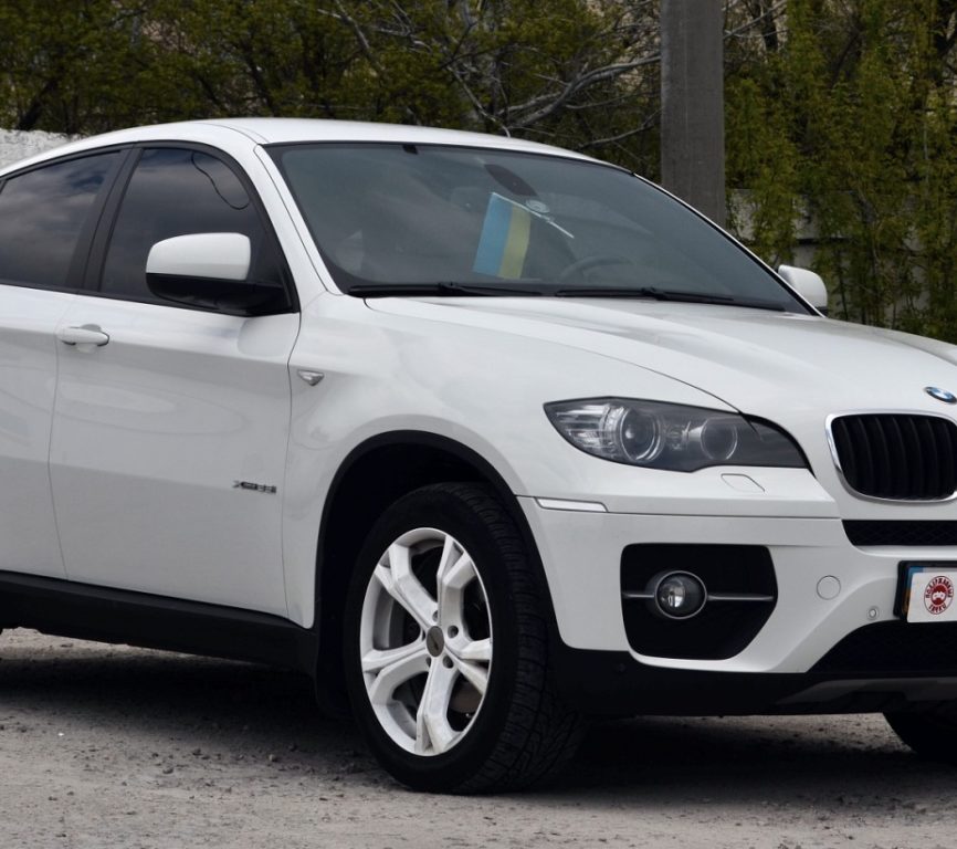 BMW X6 2011