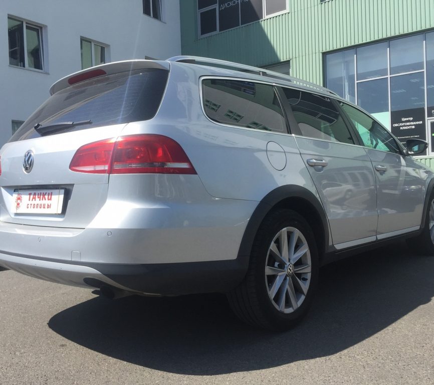 Volkswagen Passat B7 2012