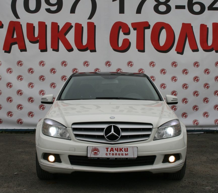 Mercedes-Benz C-Class 2011