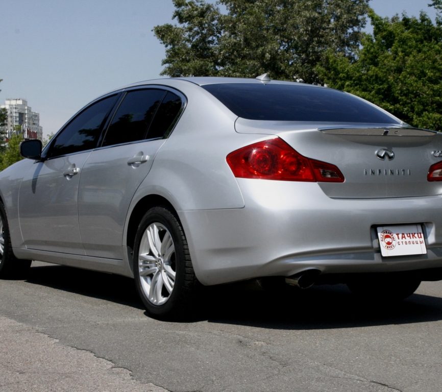 Infiniti G25 2012