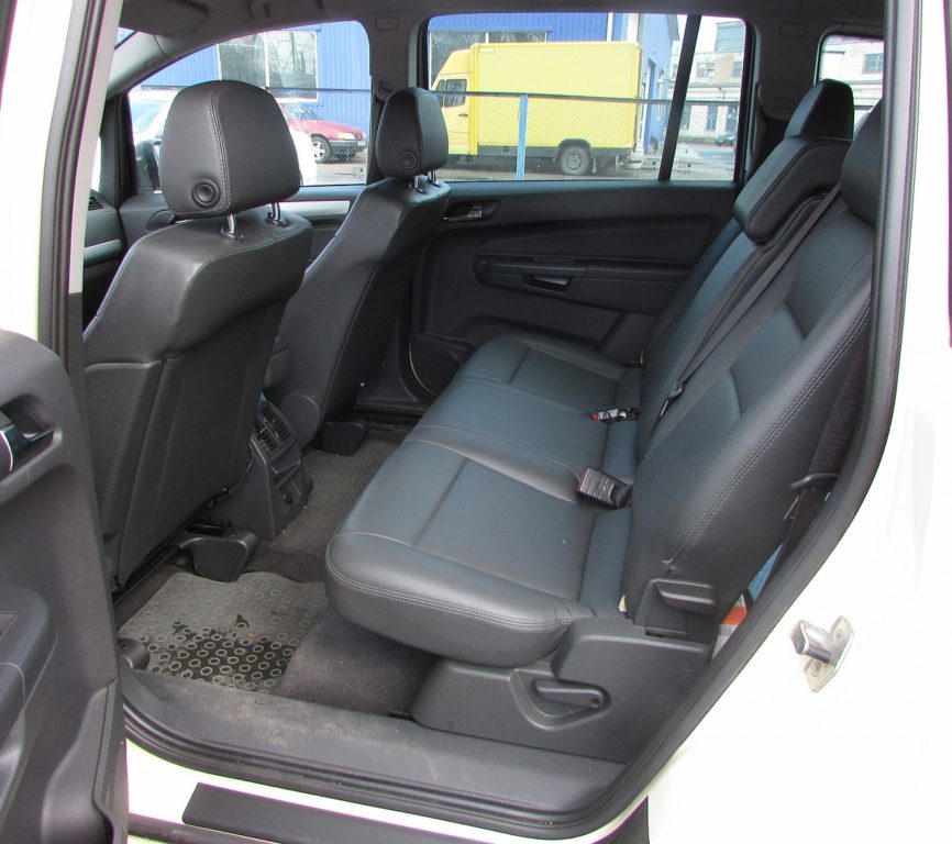 Opel Zafira 2011