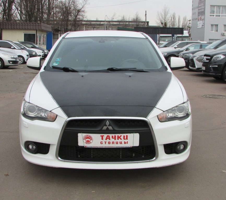 Mitsubishi Lancer X 2011