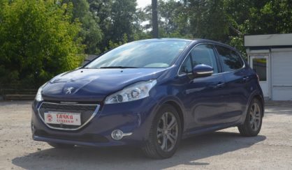 Peugeot 208 2013