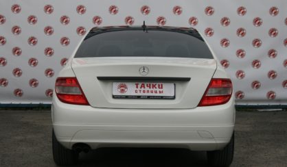 Mercedes-Benz C-Class 2011