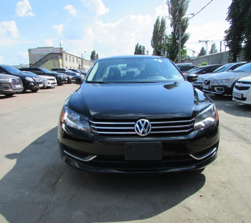 Volkswagen Passat B7 2012