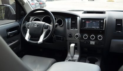 Toyota Sequoia 2016