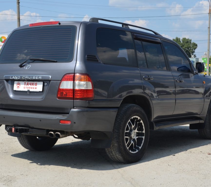 Toyota Land Cruiser 100 2006