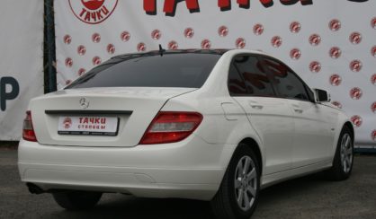 Mercedes-Benz C-Class 2011