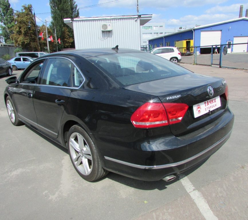 Volkswagen Passat B7 2012