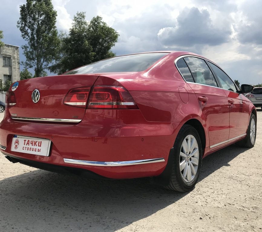 Volkswagen Passat B7 2011