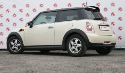 MINI Cooper 2010