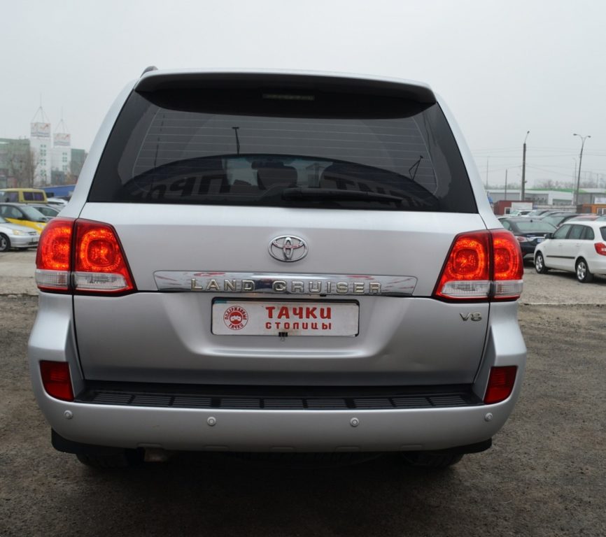 Toyota Land Cruiser 200 2008