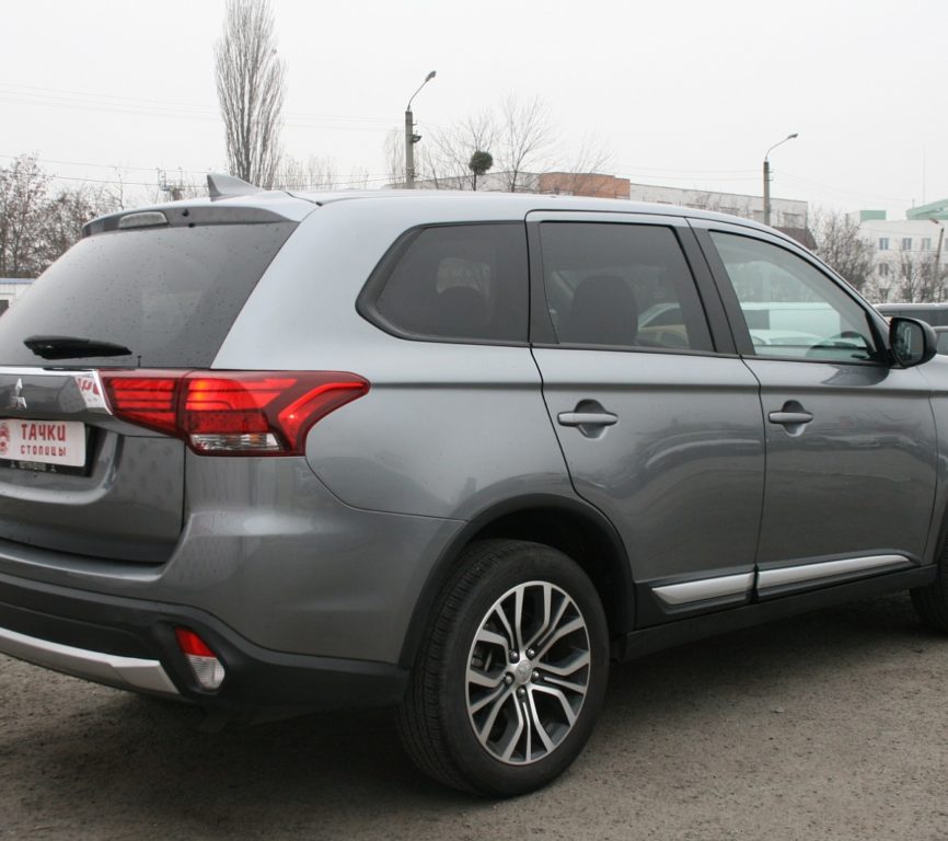 Mitsubishi Outlander 2018