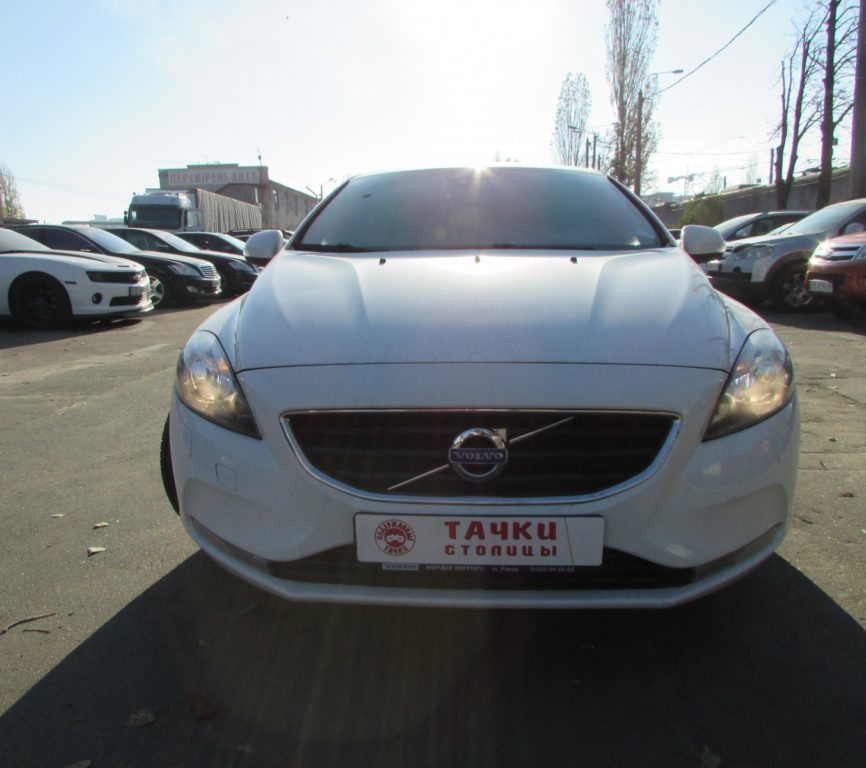 Volvo V40 2013