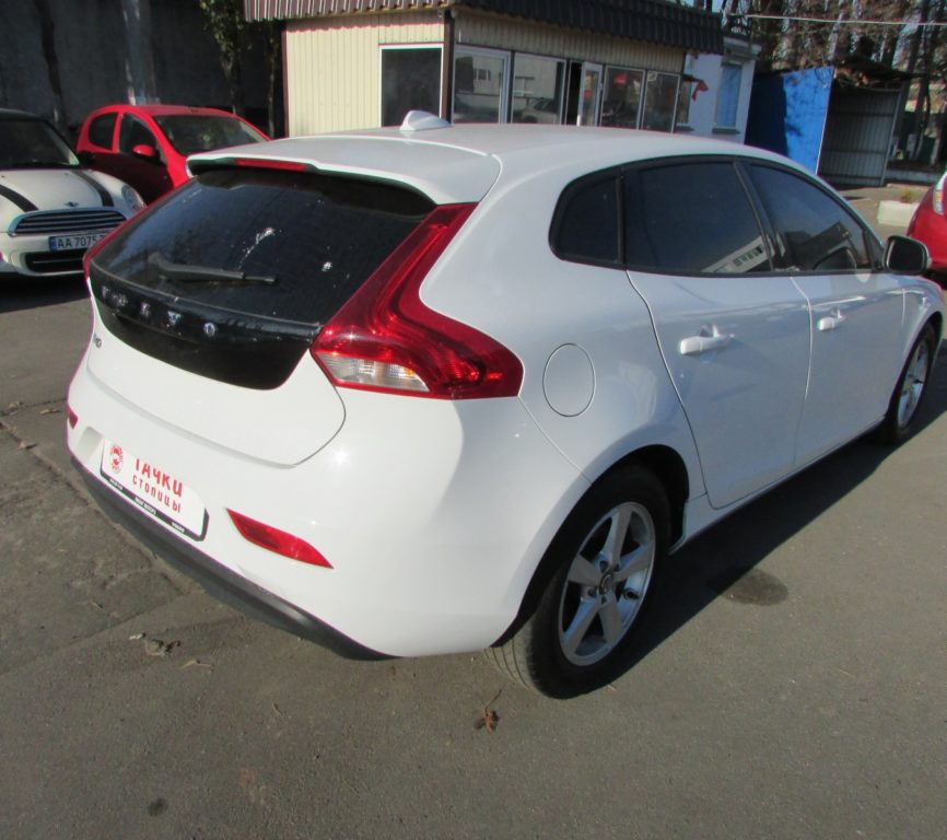 Volvo V40 2013