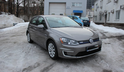 Volkswagen e-Golf 2015