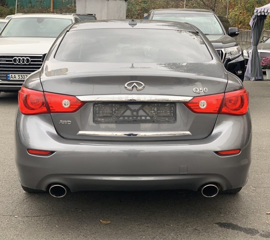 Infiniti Q50 2016