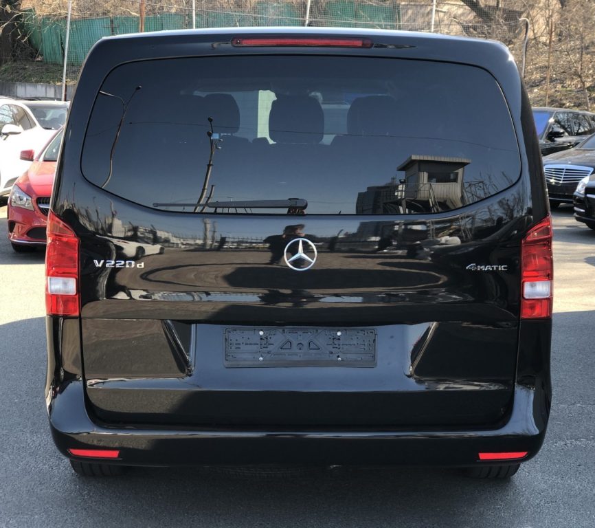 Mercedes-Benz V-Class 2016