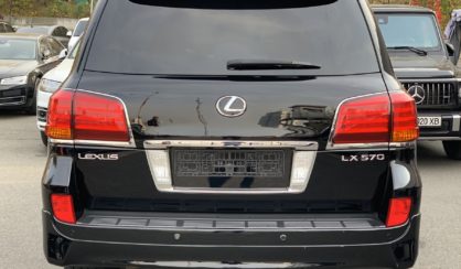 Lexus LX 570 2011