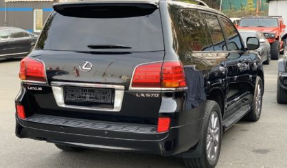 Lexus LX 570 2011