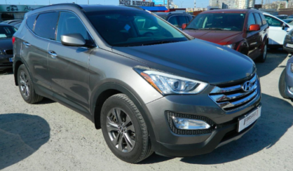 Hyundai Grand Santa Fe 2012