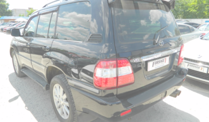 Toyota Land Cruiser 100 2006