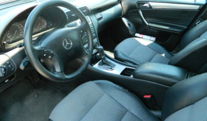 Mercedes-Benz C-Class 2005