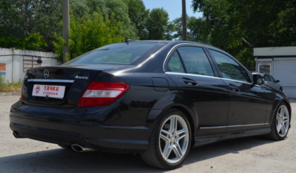 Mercedes-Benz C-Class 2011