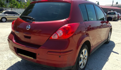 Nissan TIIDA 2008