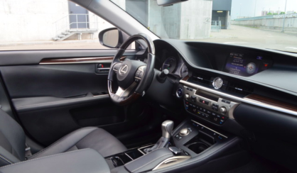 Lexus ES 300 2016