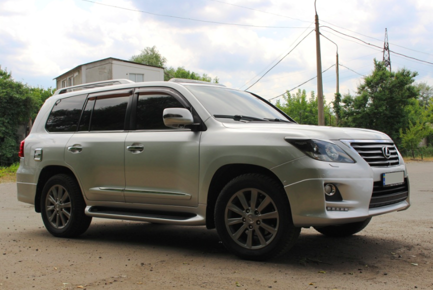 Lexus LX 2009