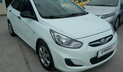 Hyundai Accent 2012