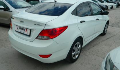 Hyundai Accent 2012