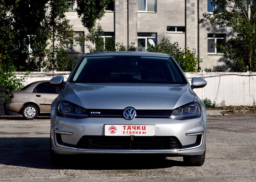 Volkswagen e-Golf 2014