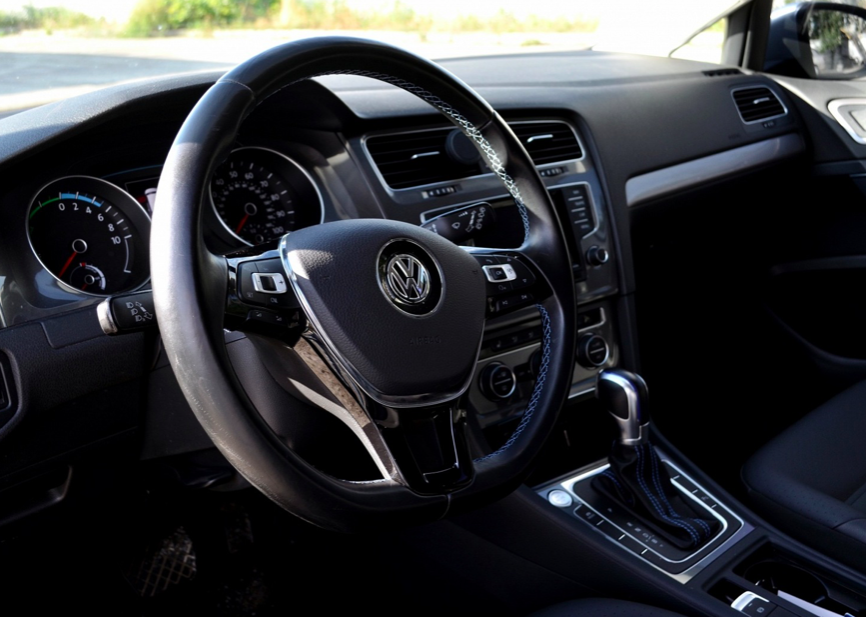 Volkswagen e-Golf 2014