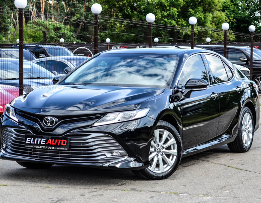 Toyota Camry 2019