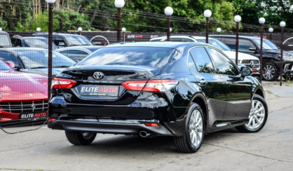 Toyota Camry 2019