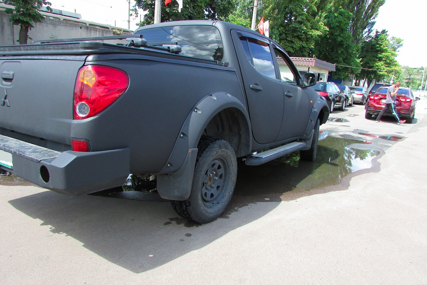 Mitsubishi L 200 2008