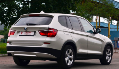 BMW X3 2011