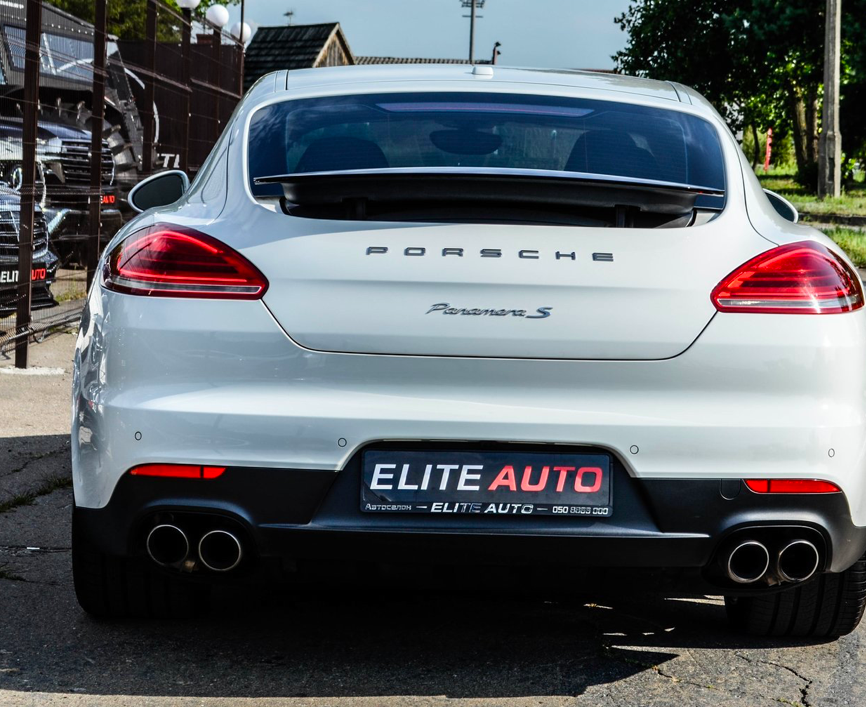 Porsche Panamera 2013