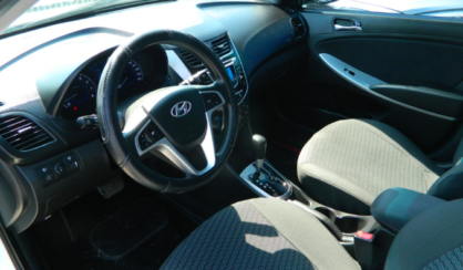 Hyundai Accent 2013