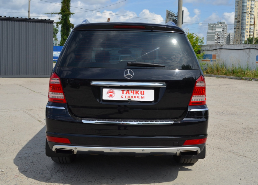 Mercedes-Benz GL-Class 2011