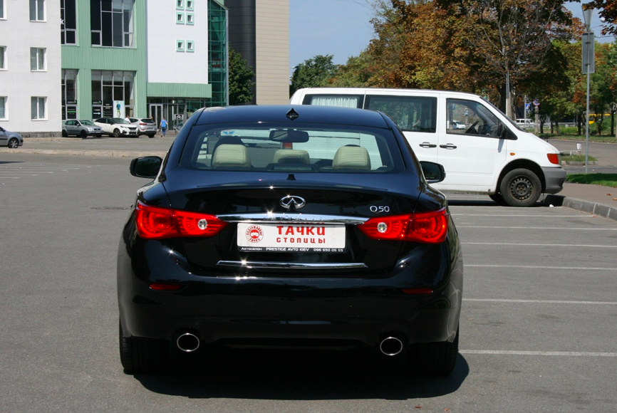 Infiniti Q50 2015