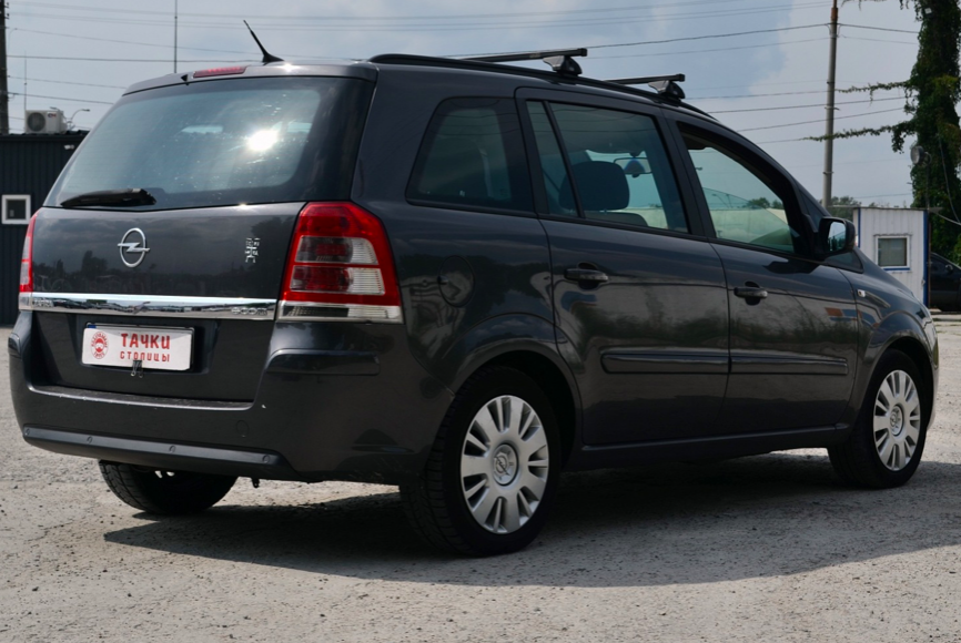 Opel Zafira 2012