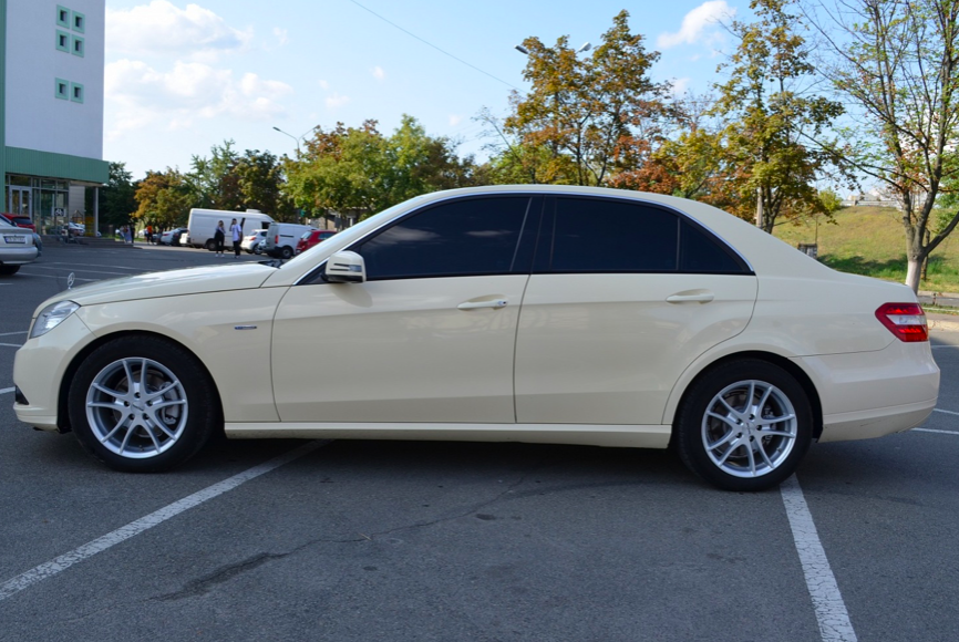 Mercedes-Benz E-Class 2009