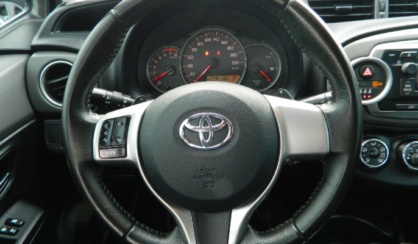 Toyota Yaris 2012