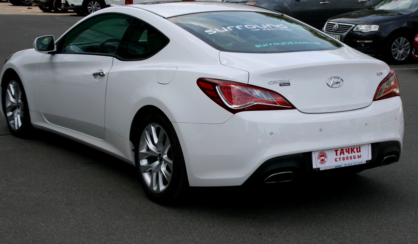 Hyundai Genesis Coupe 2012