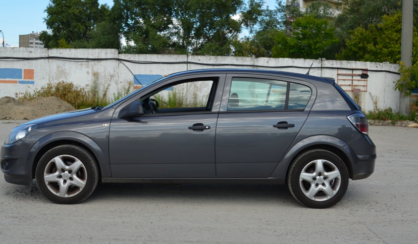 Opel Astra 2010