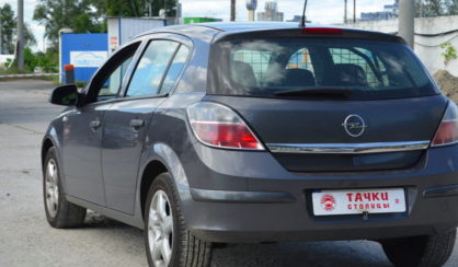 Opel Astra 2010